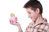 Epargne : 75% des enfants de moins de 10 ans possèdent déjà au moins un livret