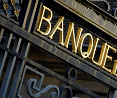 Tarifs bancaires 2015 : peu de hausse, mais de bonnes raisons pour en changer !