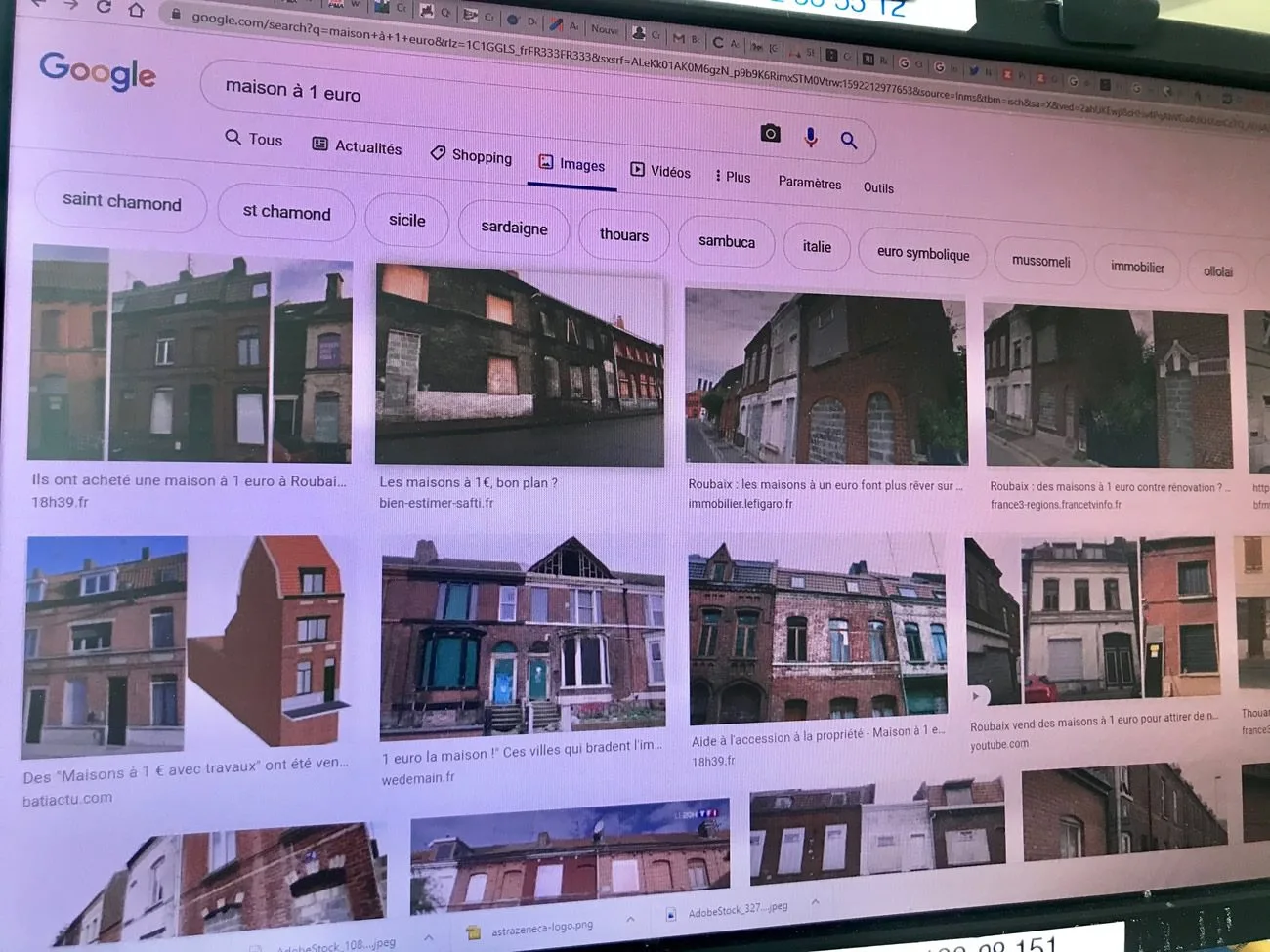 Des photos de maisons à 1 euro sur Internet