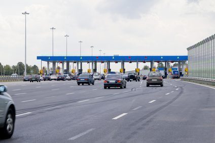 Rentes des péages d'autoroutes : sur 100 euros payés, de 20 à 24 euros sont directement des bénéfices nets pour les sociétés d'exploitation