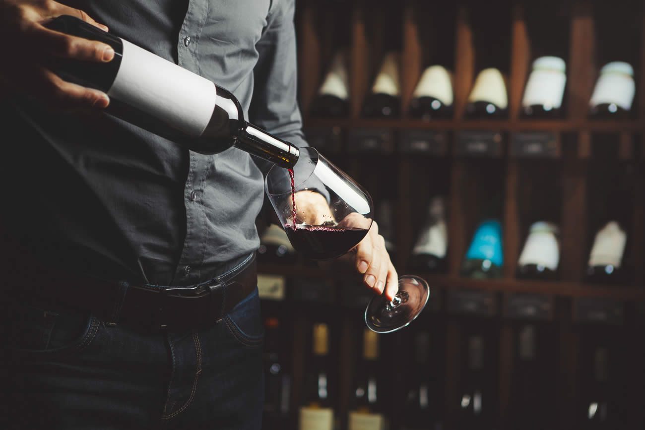 Vin / innovation : la gestion de votre cave simplifiée avec ces bouteilles de vin connectées