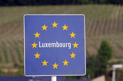 Assurance-vie : les capitaux des épargnants les plus aisés prennent la direction du Luxembourg, craintes obligent Assurance-vie : les capitaux des épargnants les plus aisés prennent la direction du Luxembourg, craintes obligent