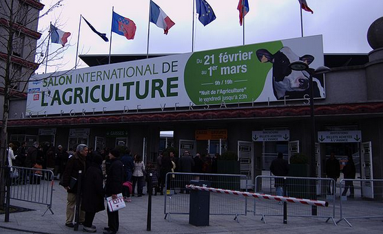 Viparis dévoile son projet de rénovation du Parc des expositions de la Porte de Versailles Viparis dévoile son projet de rénovation du Parc des expositions de la Porte de Versailles