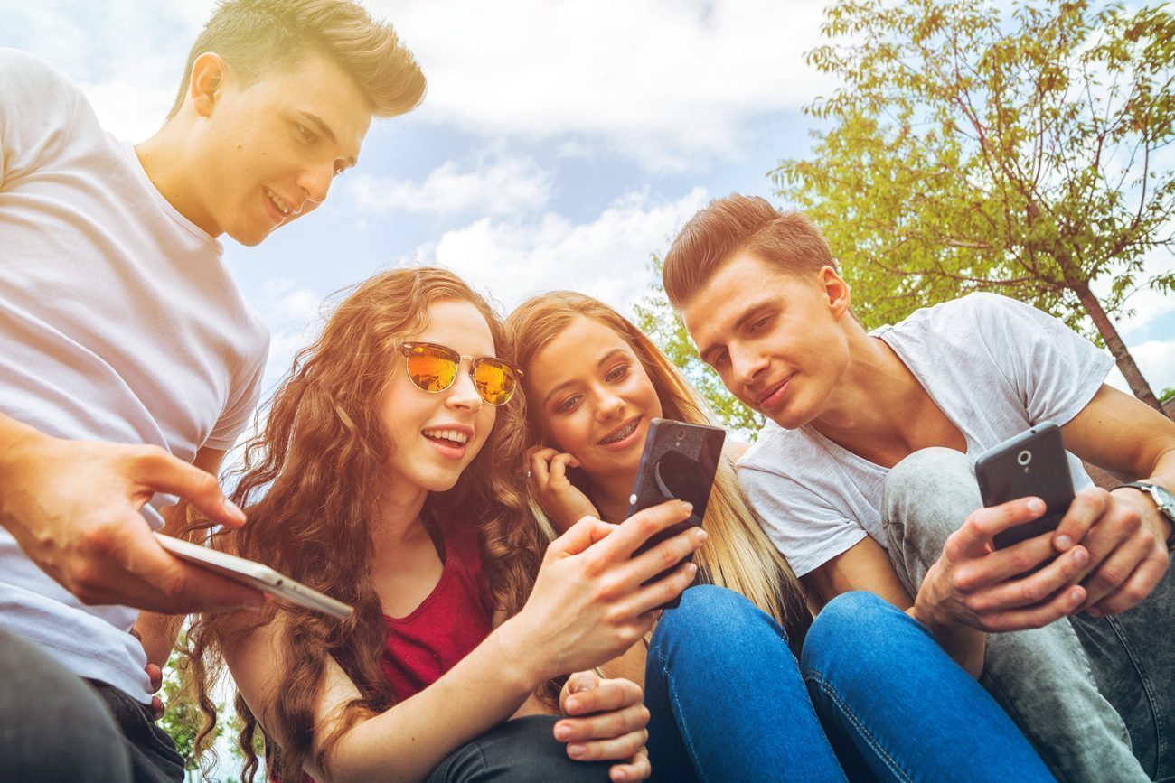Épargne : la majorité (54%) des jeunes (18 à 30 ans), incapables de gérer seuls leurs finances personnelles ? Épargne : la majorité (54%) des jeunes (18 à 30 ans), incapables de gérer seuls leurs finances personnelles ?