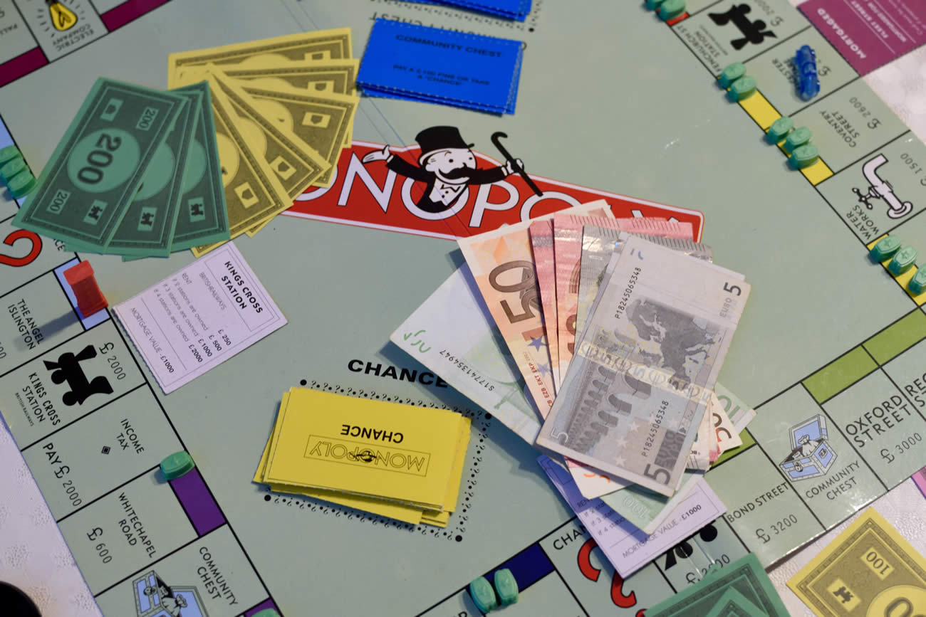 Chance, vous passez pas la case banque, choisissez vos primes ! Chance, vous passez pas la case banque, choisissez vos primes !