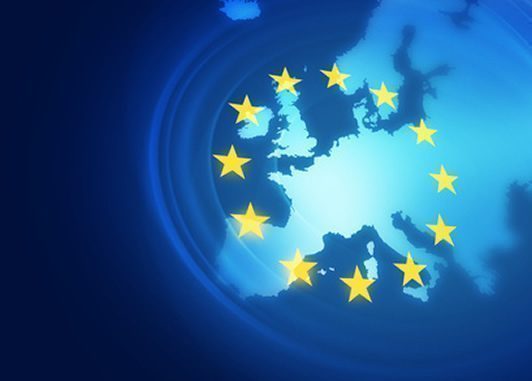 Union Européenne : un accouchement effectué dans la douleur, Ursula von der Leyen, présidente de Commission Européenne, Christine Lagarde, présidente de la BCE