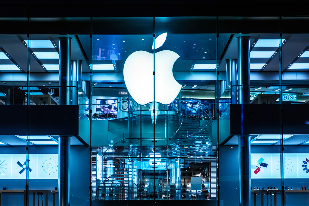 Apple : le chiffre d'affaires continue de baisser, mais l'activité de services bat tous les records Apple : le chiffre d'affaires continue de baisser, mais l'activité de services bat tous les records