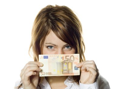 Les femmes et l'argent : les Françaises, dernières de la classe européenne en matière de connaissances financières de base