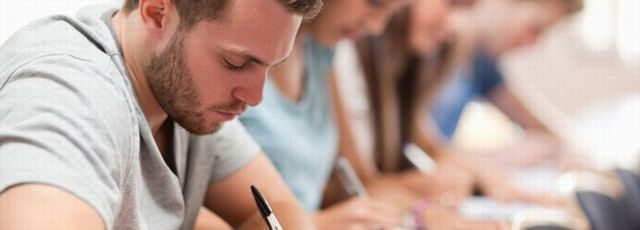 Le Sénat veut en finir avec les mutuelles étudiantes Le Sénat veut en finir avec les mutuelles étudiantes