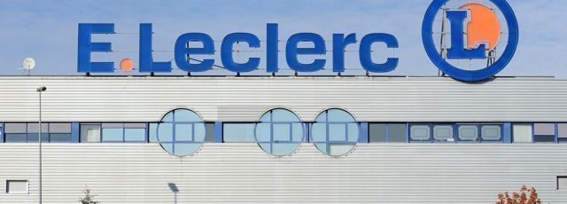 Leclerc accusé d'avoir fait travailler des salariés aux frais de Pôle emploi Leclerc accusé d'avoir fait travailler des salariés aux frais de Pôle emploi