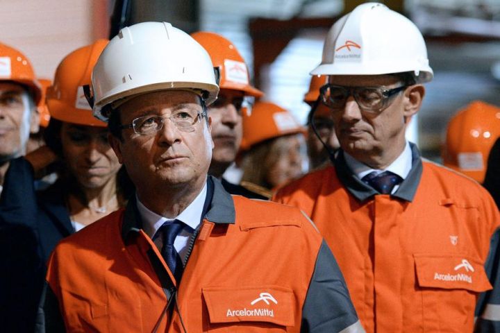 Florange : Hollande de retour pour « lutter contre le défaitisme » Florange : Hollande de retour pour « lutter contre le défaitisme »