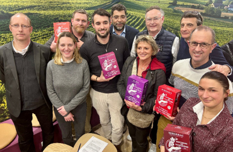 Soutenons nos vignerons : des vins à prix réduits (11.95 € les 3 litres) distribué par E.Leclerc Soutenons nos vignerons : des vins à prix réduits (11.95 € les 3 litres) distribué par E.Leclerc