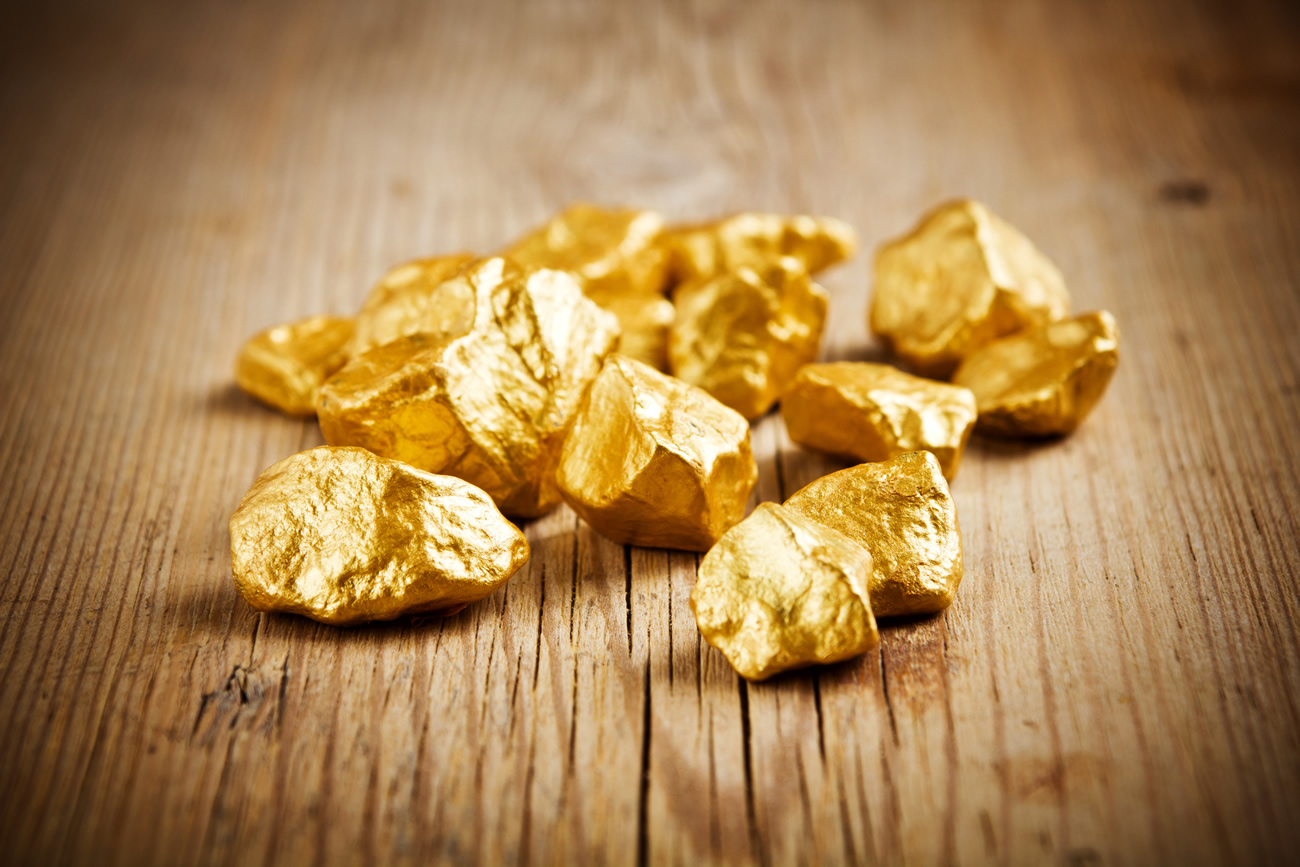 Le cours de l'or s'effondre, - 6 % en 15 jours, faut-il en profiter pour acheter ?