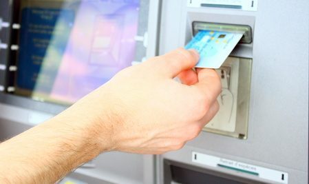 Tarifs bancaires 2015 : des hausses très limitées, avant de fortes hausses prévues pour 2016 !