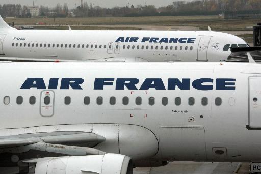 Un vol Air France bloqué car l'équipage était parti surfer !