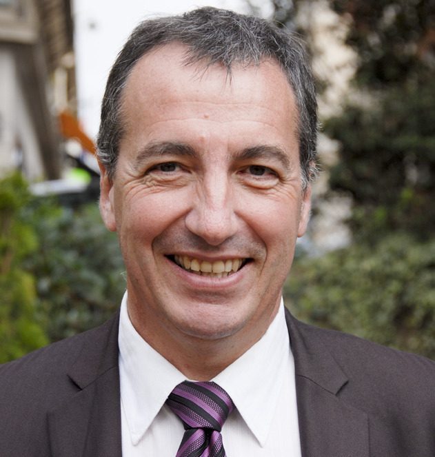 Un patron raconte la mise en place de la mutuelle de son entreprise