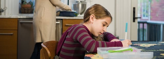 Emploi à domicile : le petit geste fiscal du gouvernement risque de doper la fraude