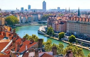 Pose de la première pierre d'une nouvelle tour à Lyon