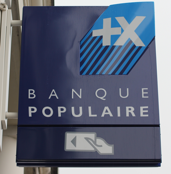 Frais bancaires, vers une réduction de 50% du plafond des commissions d'intervention en cas de découvert, soit 40€/mois maximum au lieu de 80€ actuellement Frais bancaires, vers une réduction de 50% du plafond des commissions d'intervention en cas de découvert, soit 40€/mois maximum au lieu de 80€ actuellement